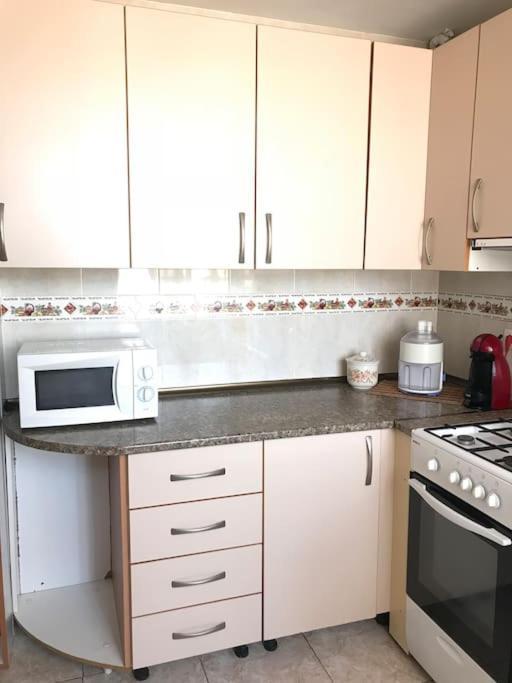 Apartamento Aitana.Esta A 2 Km De La Playa Andando Lejlighed Alicante Eksteriør billede
